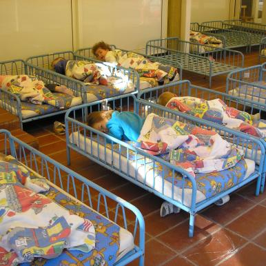 Hancúrház bölcsőde xvii