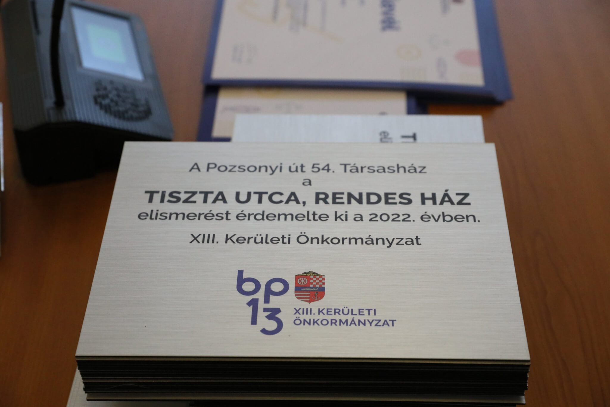 Tiszta utca, rendes ház plakett