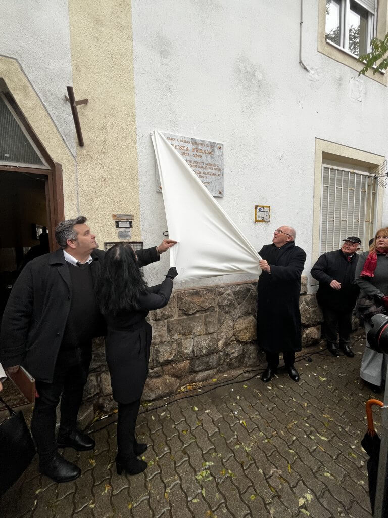 Szusza Ferenc emléktábla leleplezése