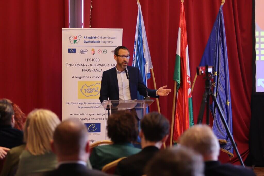 Csiga Gergely alpolgármester TÖOSZ díjátadón