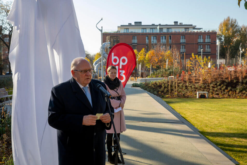 Rokolya park átadón dr. Tóth József polgármester