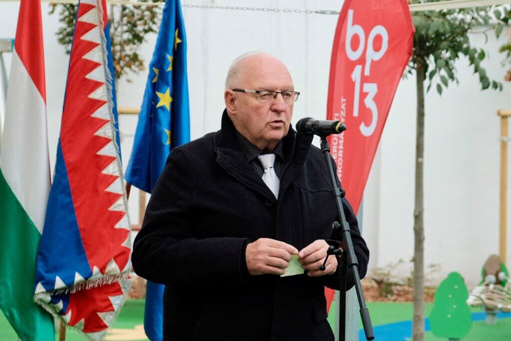 Dr. Tóth József polgármester 